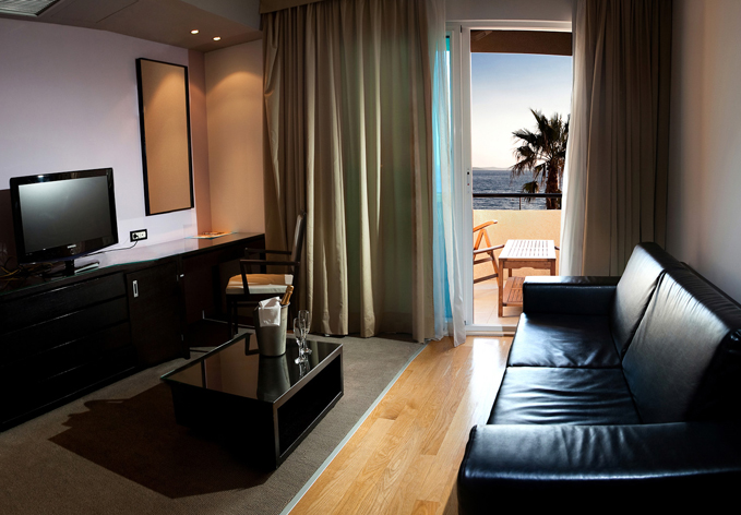 Hotel San Antonio, Podstrana