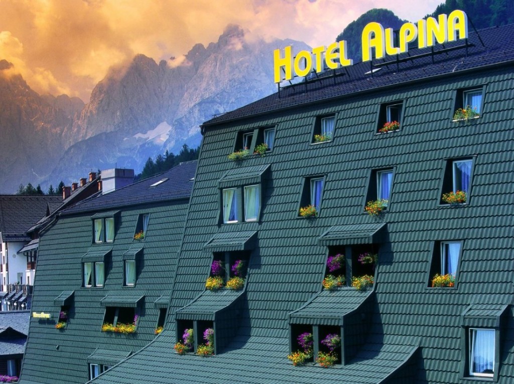 Alpski Wellness Resort Špik, Jezerci