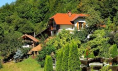 darilni_paketi_turisticna_kmetija_weiss_tabor_slika_1-1024x621