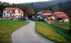 turisticna-kmetija-hudicevec_45-xlarge-prva-web-1024x621
