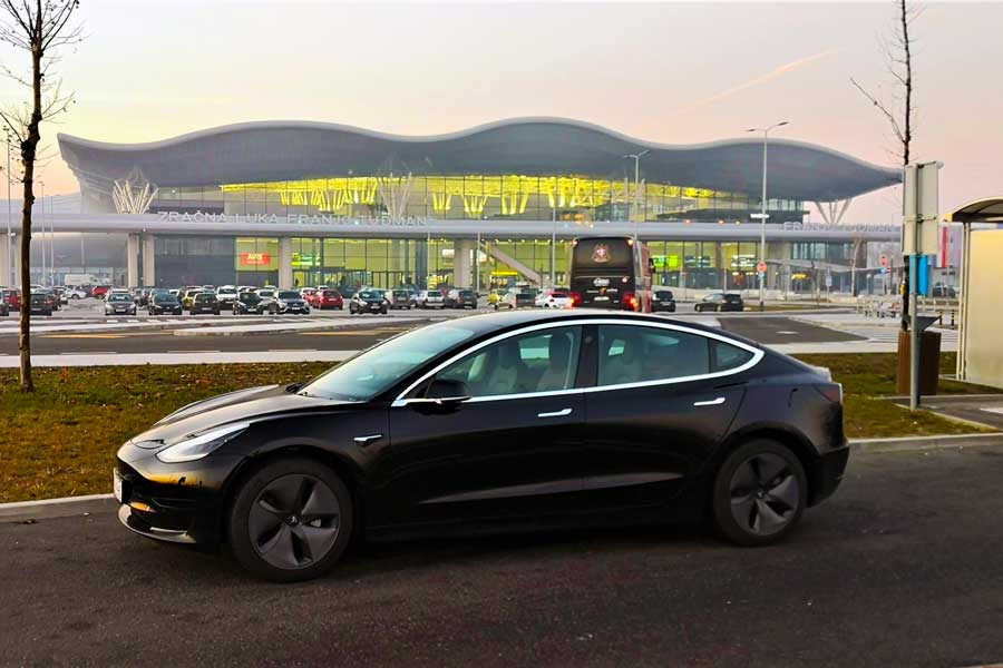 Rent A Tesla SelectBox