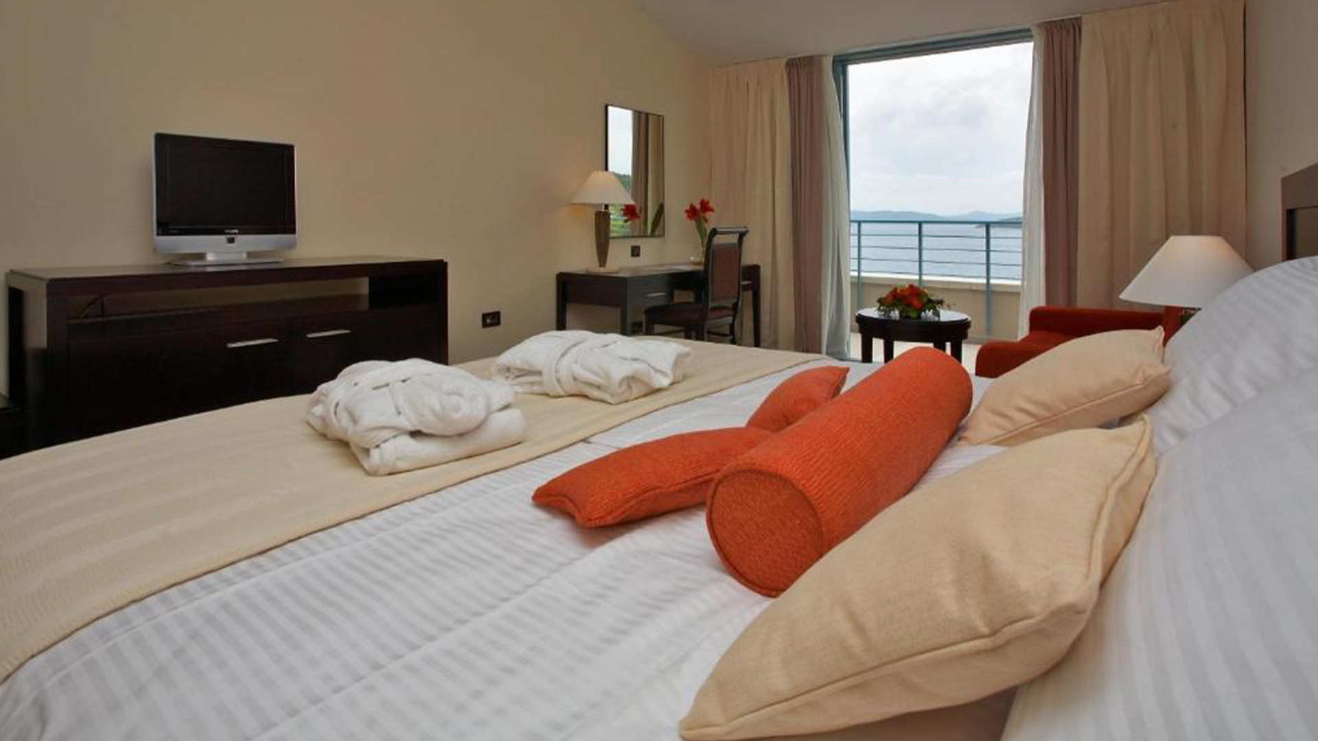 Luksuzan odmor s 5***** u Admiral Grand Hotelu s pogledom na more