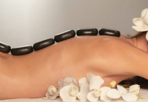 Hot stone masaža u Happiness Beauty & Relax centar Poreč