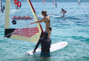 Adrenalinski izazov: tečaj windsurfinga na Zlatnom Ratu