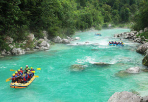 Rafting na rijeci Soči gumenjacima u trajanju 2,5 h. - Zapamti, ono si što doživiš!