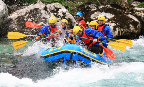 Rafting gumenjacima na rijeci Soči za 2 osobe u trajanju 2,5 h.