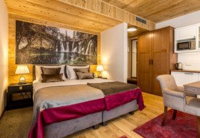 1 x noćenje u Lodge Vir / Burget s uključenim doručkom u Fenomenu Plitvice