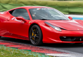 Ferrari 458 Italia ili Lamborghini Gallardo - 3 kruga- uključen video na stazama: Lainate, Magione, Vairano, Modena