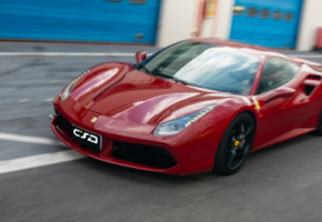 Ferrari 458 Italia ili Lamborghini Gallardo -1 krug na stazama: Modena, Lainate, Vairano, Magione