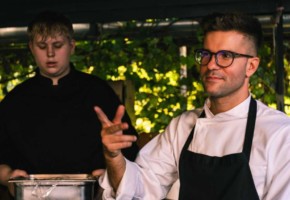 Meni u 3 slijeda, pozdrav iz kuhinje i čaša pjenušca u Karlovoj gostionici u Mariboru za 2 osobe