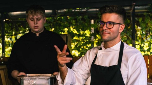 Meni u 3 slijeda, pozdrav iz kuhinje i čaša pjenušca u Karlovoj gostionici u Mariboru za 2 osobe